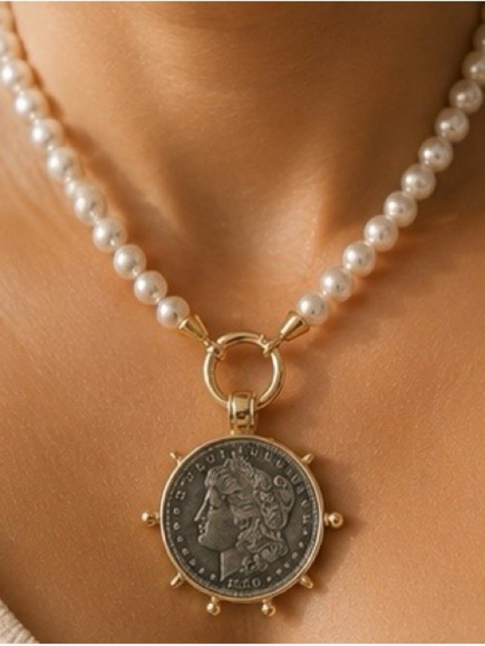 Vintage-Inspired Pearl & Coin Pendant Necklace - Picture 6 of 6